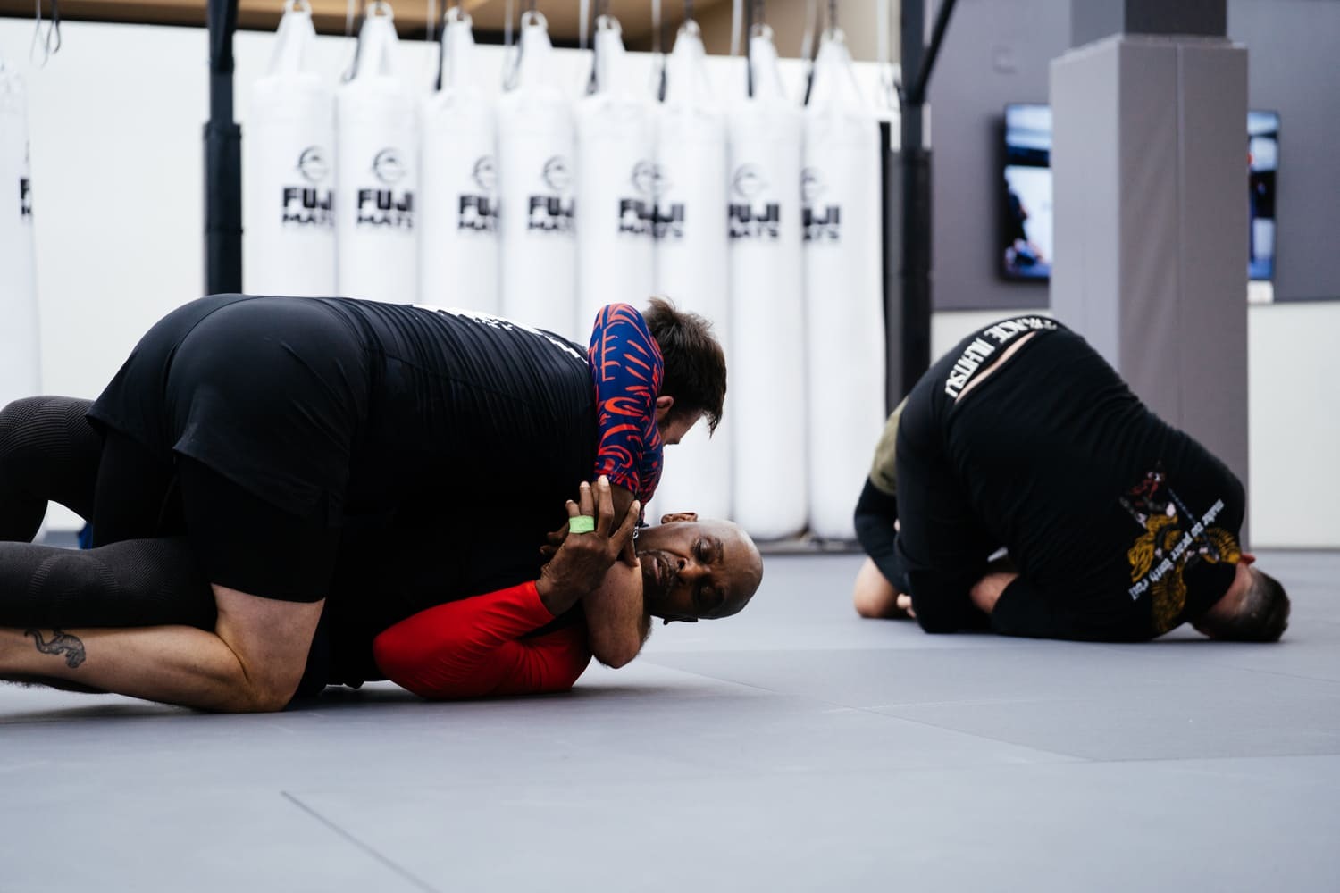 Brazilian Jiu-Jitsu ground control training for real self-defense